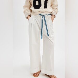 Buck back Trouser NWOT Snow White